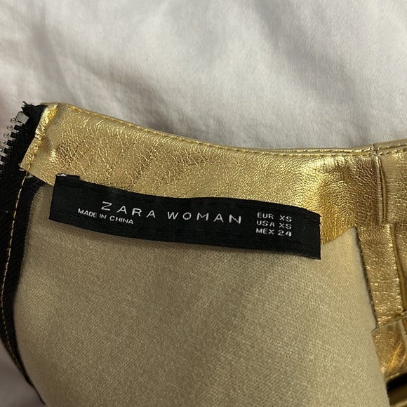 Zara Women XS Gold Metallic Crop Top - Picture 8 of 8